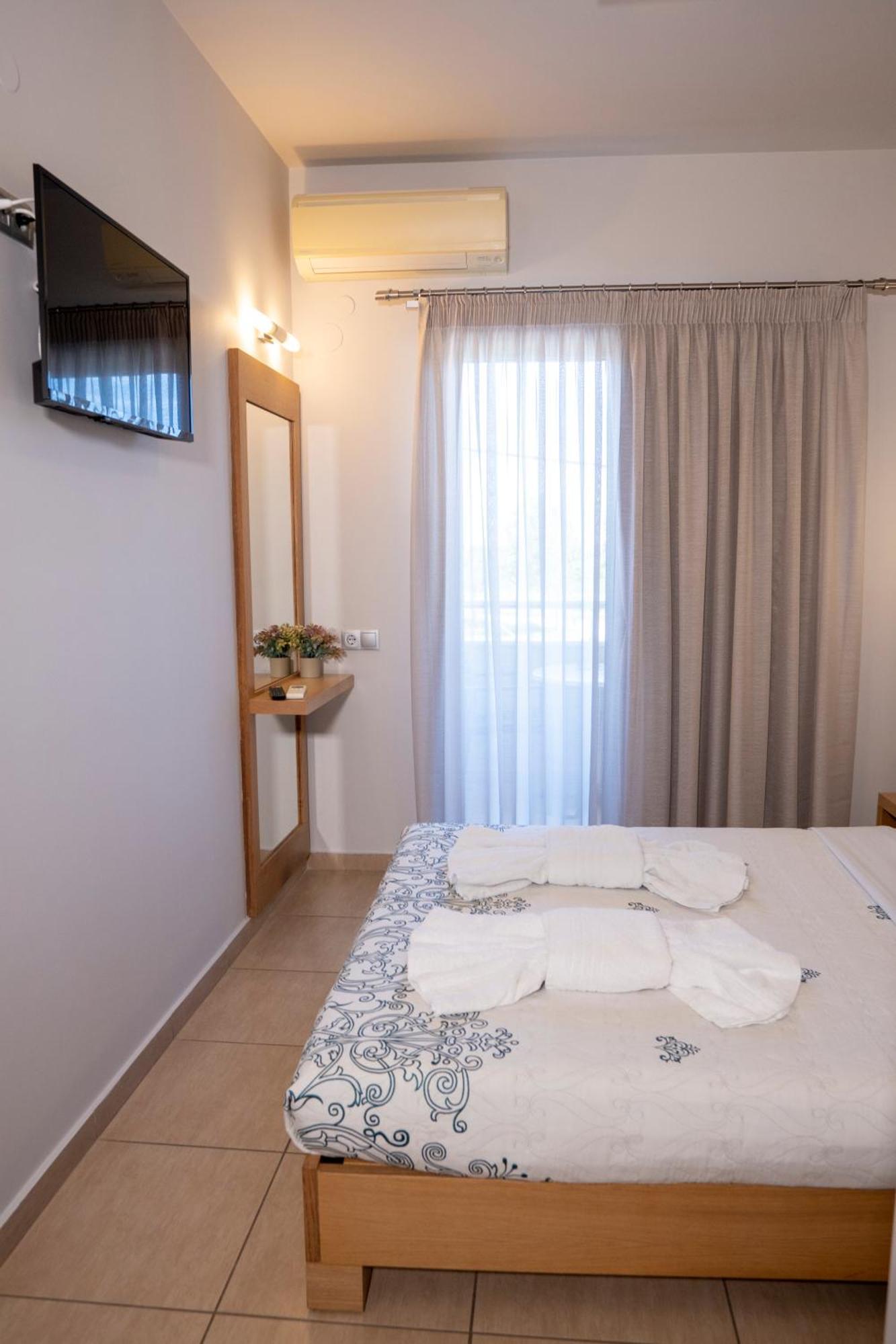 Hotel Epavlis Eleftheriadi Paralía Dış mekan fotoğraf